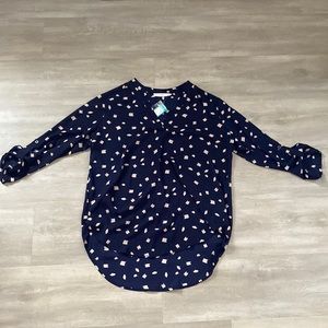 Blue blouse with tan decor